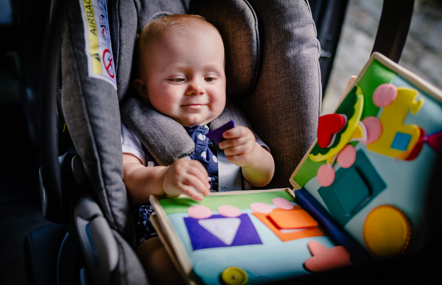 Reisen mit Kindern – entspannt unterwegs mit den richtigen Begleitern ✈️💛